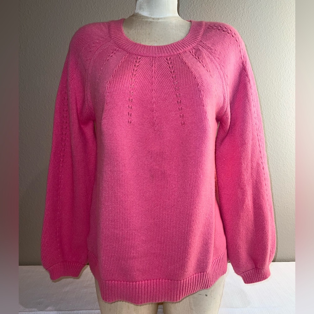 Loft bubblegum pink crew neck sweater with balloon sleeves and detailing.